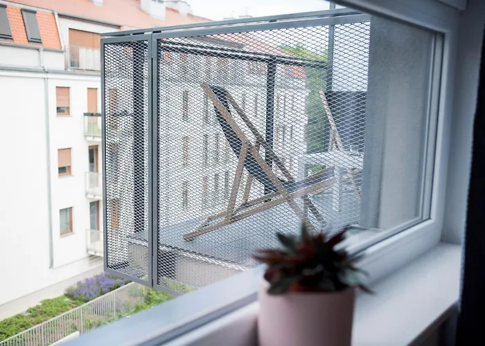 Alfa With Parking Poznań