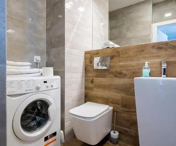 アパート Alfa With Parking ポズナン